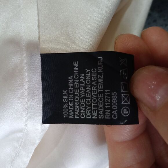 JAY GODFREY Silk Top - Picture 13 of 14